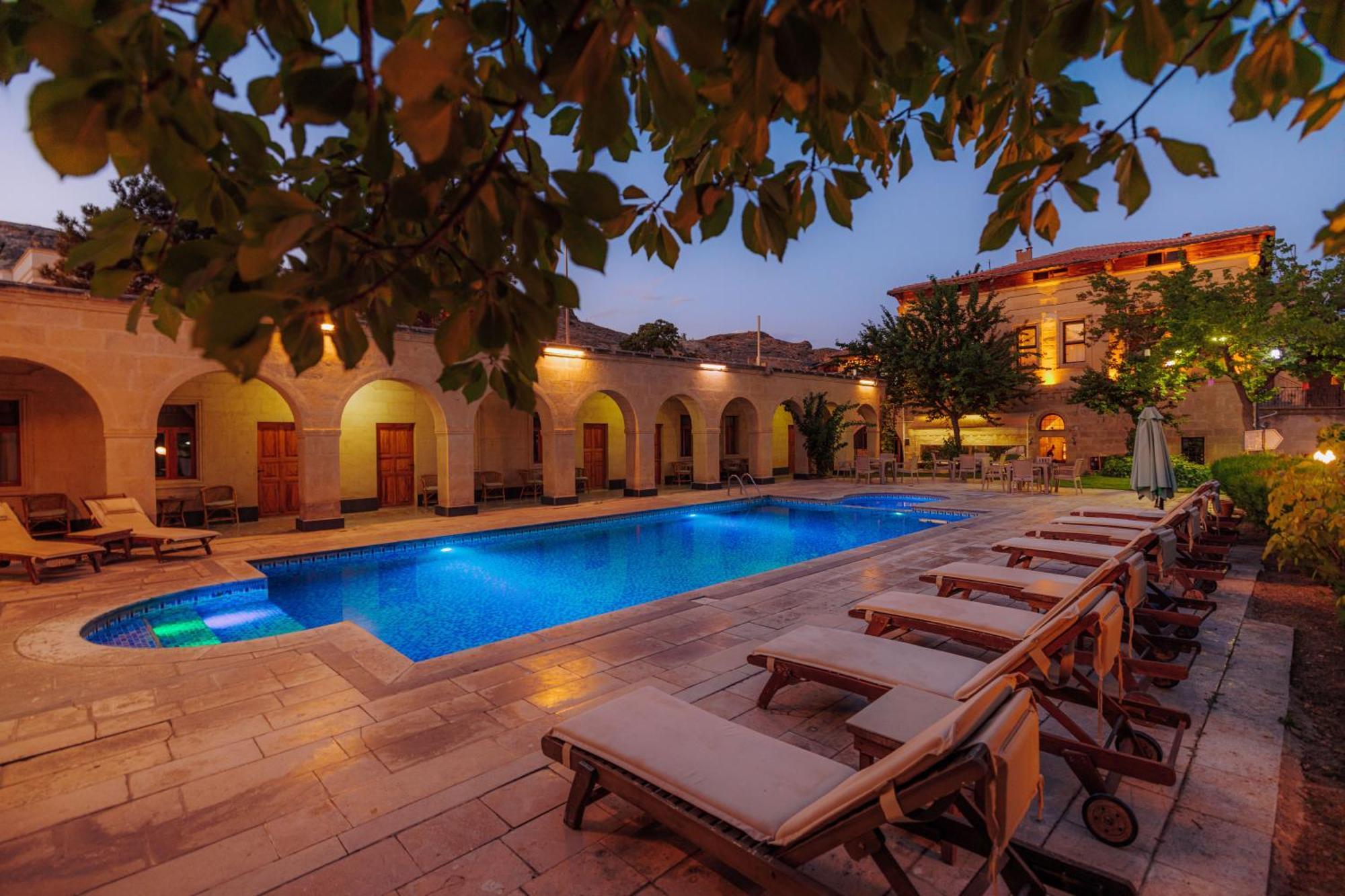 Melis Cave Hotel Urgup Exterior photo