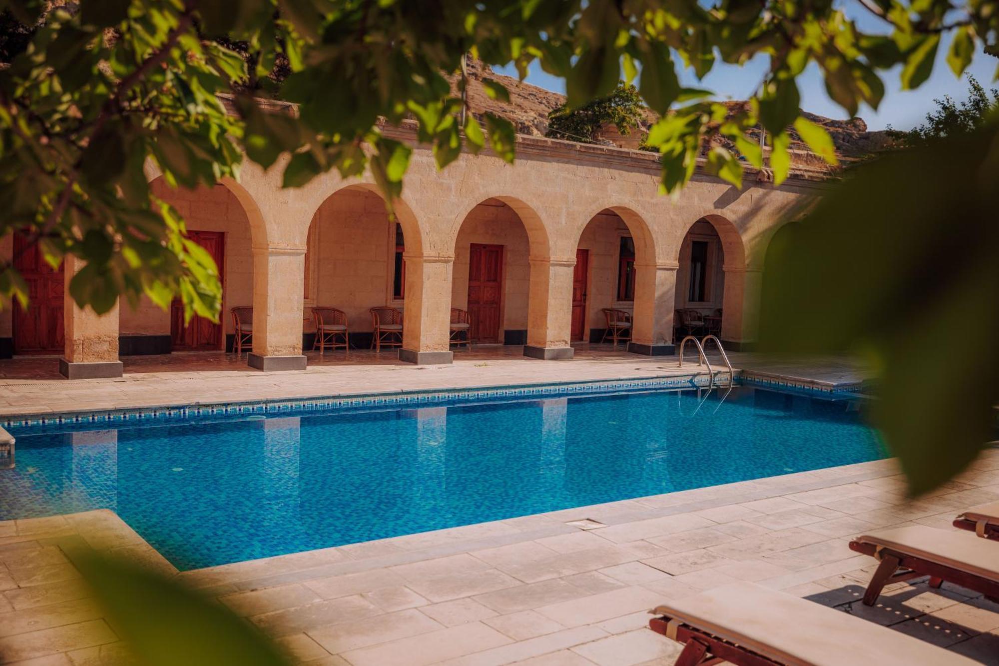 Melis Cave Hotel Urgup Exterior photo